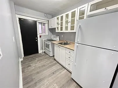 831 Main St — Photo 19