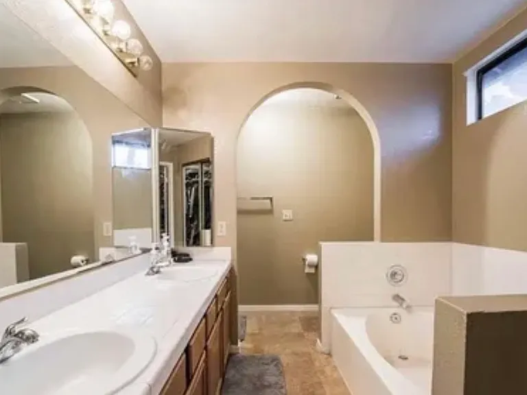4824 Norway Ln — Photo 12