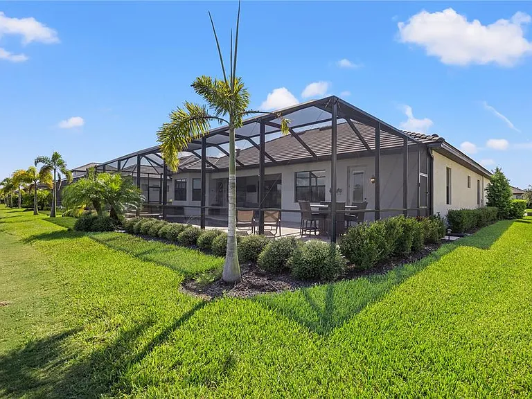 5623 Mulligan Way — Photo 45