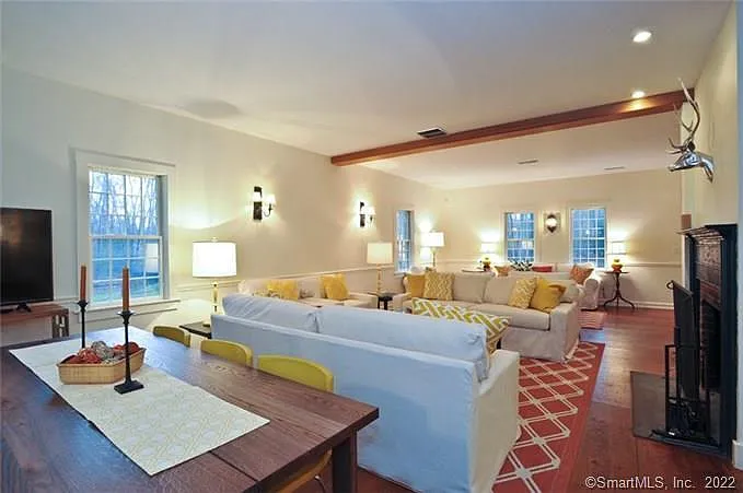 33 Sentry Hill Rd — Photo 5
