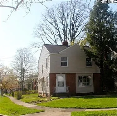 1952 Staunton Rd photo 1