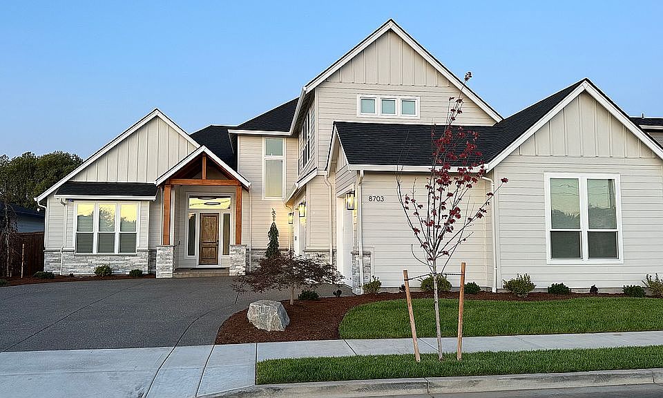 1st image of 8703 NE 182nd Pl