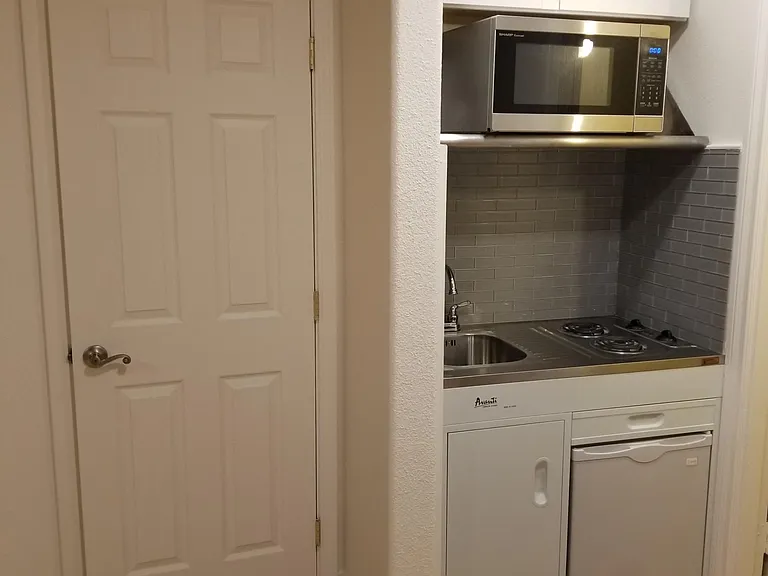 2125 Camino Centroloma #A — Photo 4