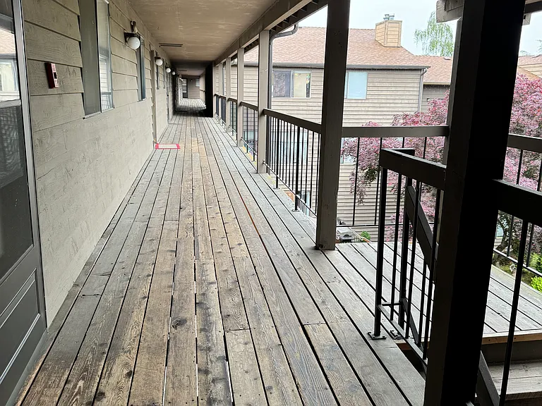 THE FORUM APARTMENTS — Photo 18