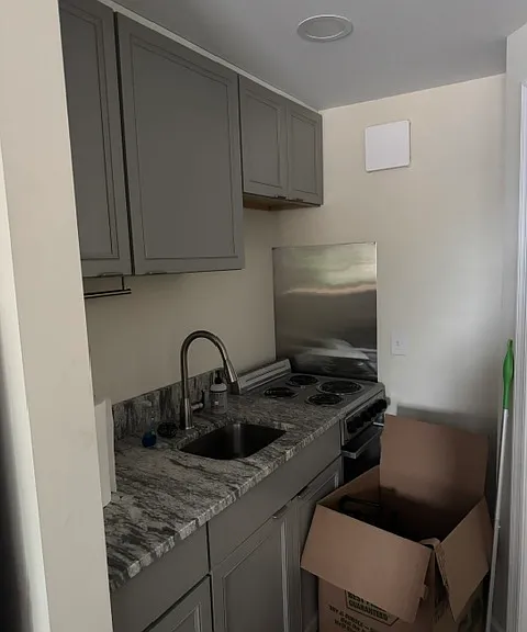 163 Chancellor St #3 — Photo 10