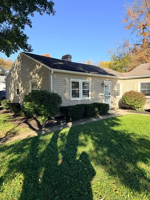 2 bed, $1,250 — Photo 1