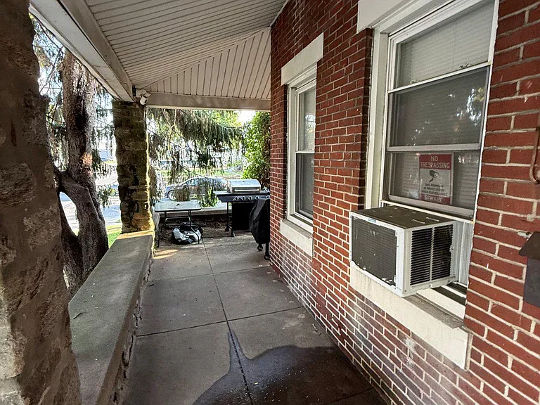 6400 Oxford Ave — Photo 30