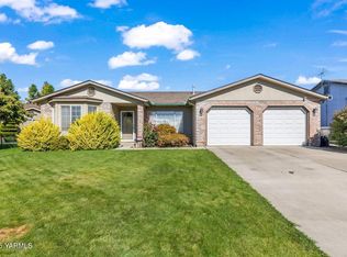 1508 S 28th Ave, Yakima, WA 98902