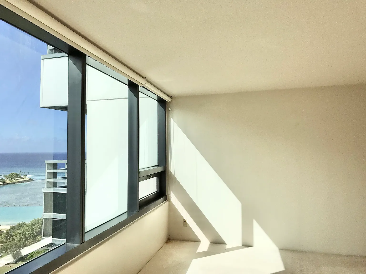 1 bed, 940 sqft, $3,500 — Photo 3