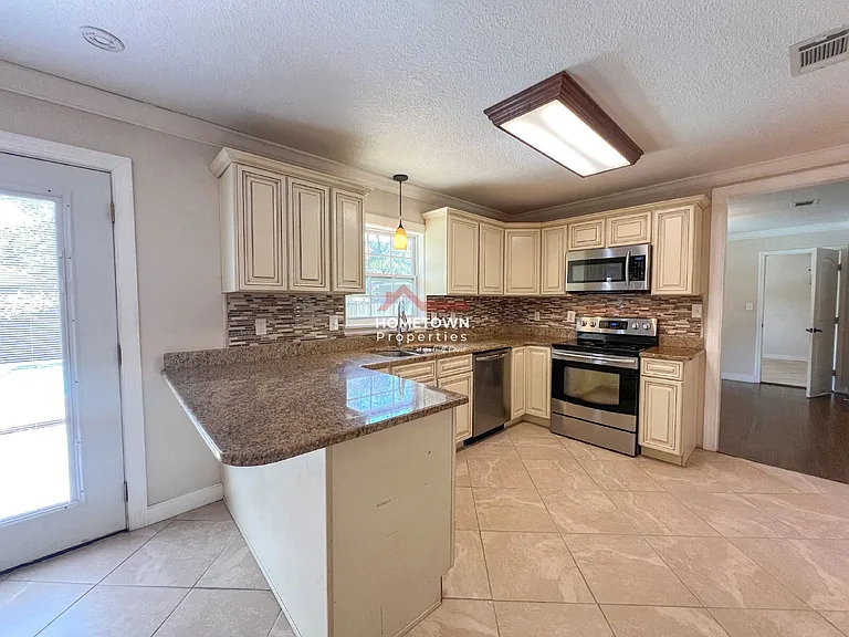 11 Gunn Cir — Photo 9