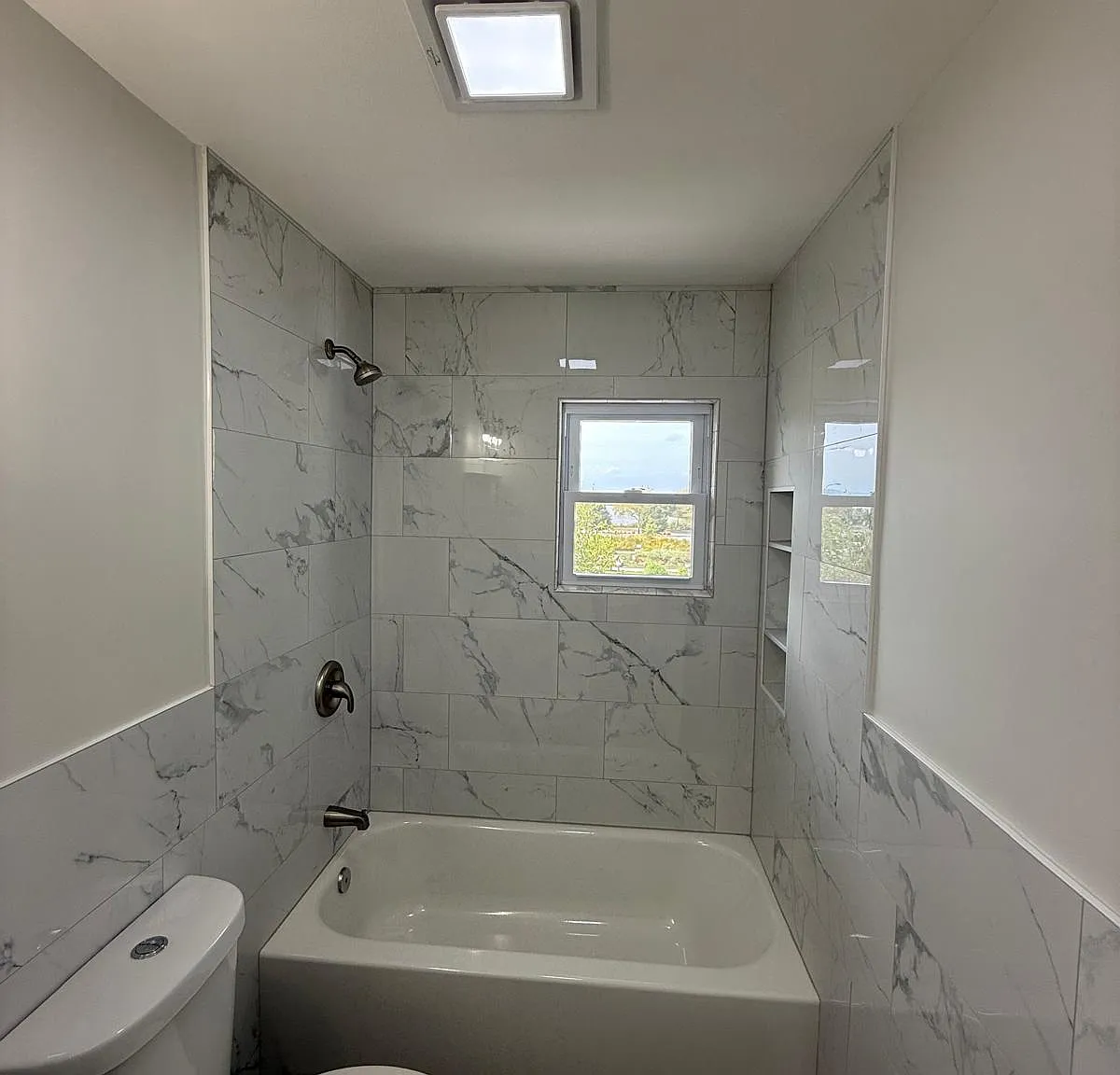 3 bed, 1200 sqft, $3,300 — Photo 3