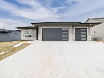 14519 Sutton Dr, Urbandale, IA, 50323