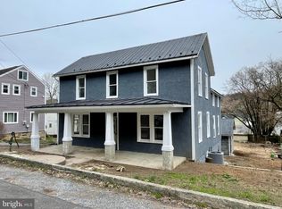 364 Wilkes St, Berkeley Springs, WV 25411