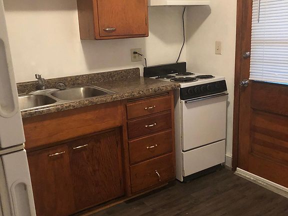 4th image of 334 N 33rd St #1