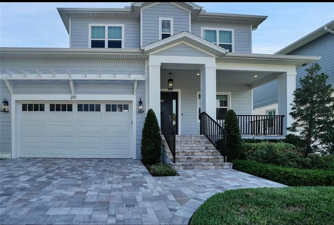 5 bed, 4174 sqft, $14,500 — Photo 2