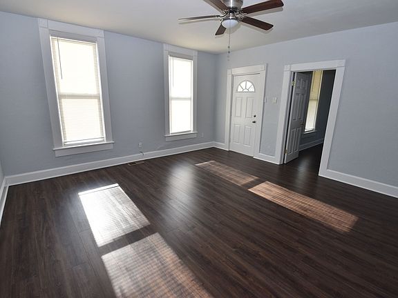5th image of 702 N Franklin St