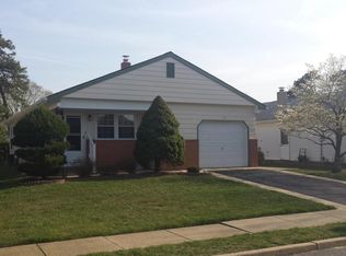 105 Rodhos St, Toms River, NJ 08757