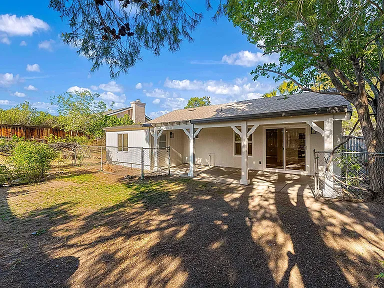 3817 Fernwood St — Photo 27
