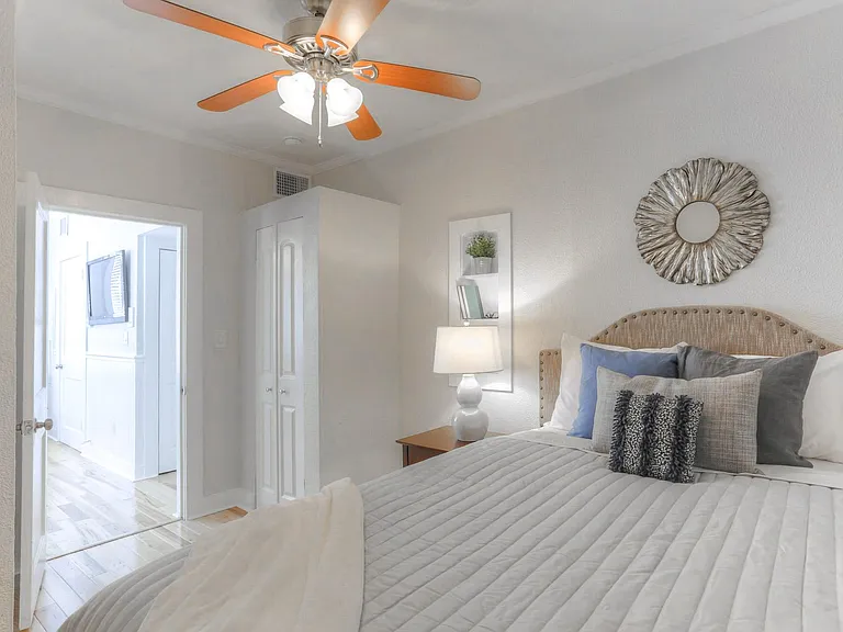2904 W Estrella St #5 — Photo 18