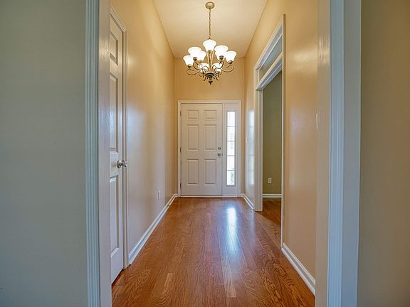 5th image of 2813 Arrowleaf Dr