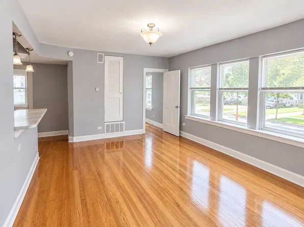 4023 S Francisco Ave APT 1, Chicago, IL 60632