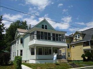 1069 Regent St, Schenectady, NY 12309