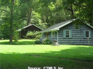 119 Sillimanville Rd, Moodus, CT 06469
