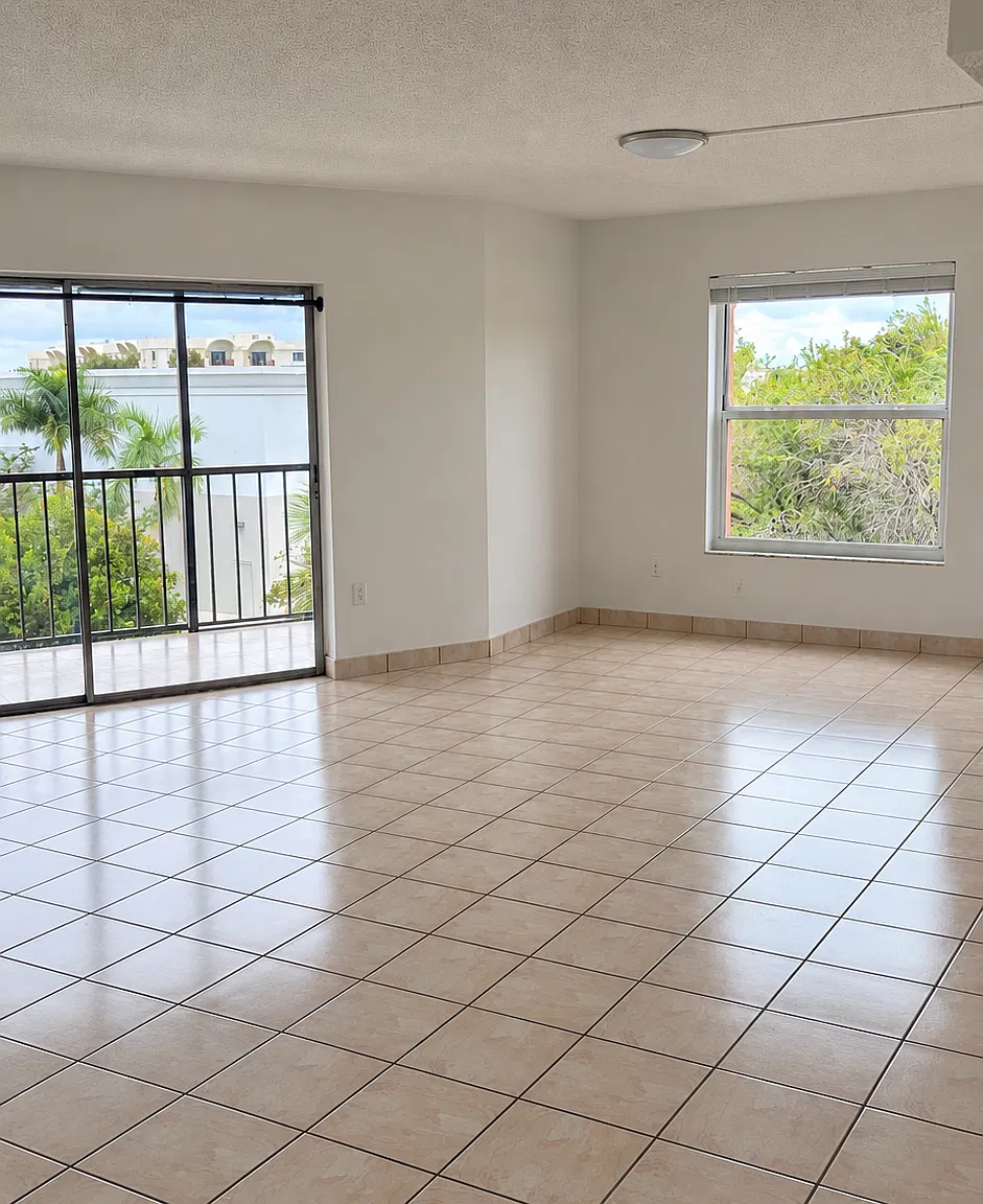 2 bed, 1049 sqft, $2,250 — Photo 2