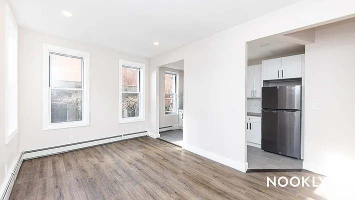 Rented by Nooklyn NYC LLC | media 32