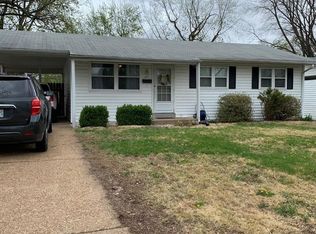 907 Hazelvalley Dr, Hazelwood, MO 63042