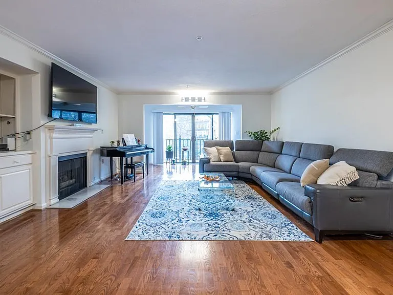 27301 Plantation Dr NE #301 — Photo 15