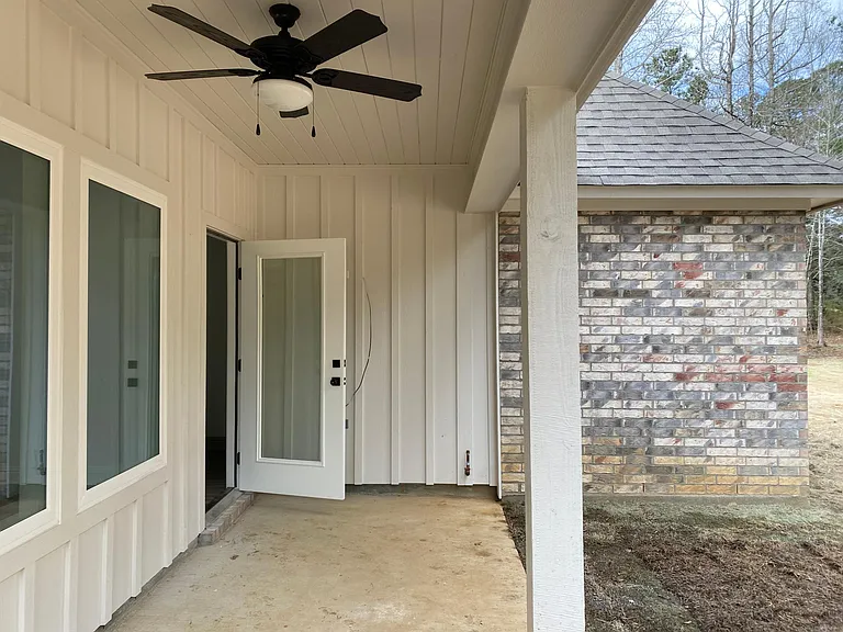 222 Oak Alley Dr — Photo 5