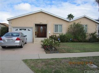 17931 Collins St, Encino, CA 91316