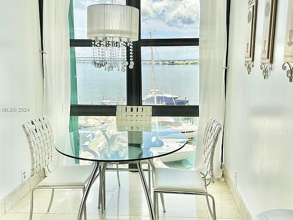 4th image of 1865 Brickell Ave APT A408