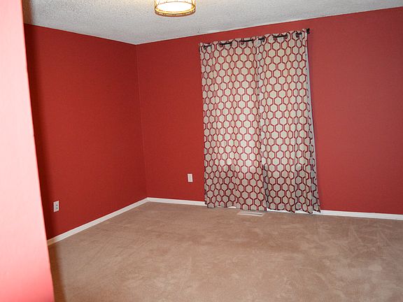 5th image of 2528 Lund Ave SE