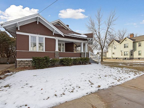 2nd image of 617 14th Ave