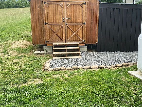 Out building 