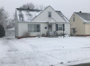 1726 Hawthorne Dr, Mayfield Heights, OH