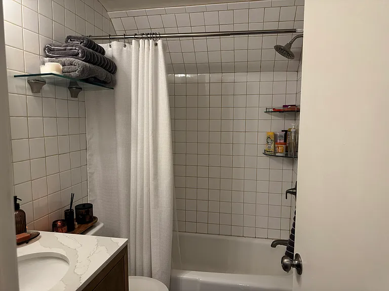 400 S Highland Ave #1B — Photo 10