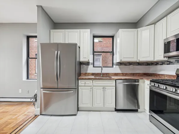 12 Audubon Avenue image 6 of 17