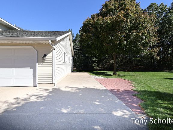 4th image of 4105 Chaminade Dr SW