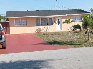 2789 Floweva St, Palm Springs, FL 33406