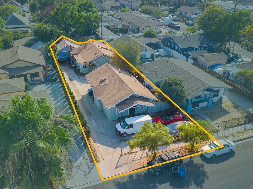1st image of 210 E Avenue 39