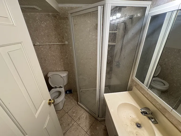 731 E Shiloh Way — Photo 3