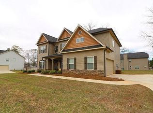 201 W Haven Dr, Kathleen, GA 31047
