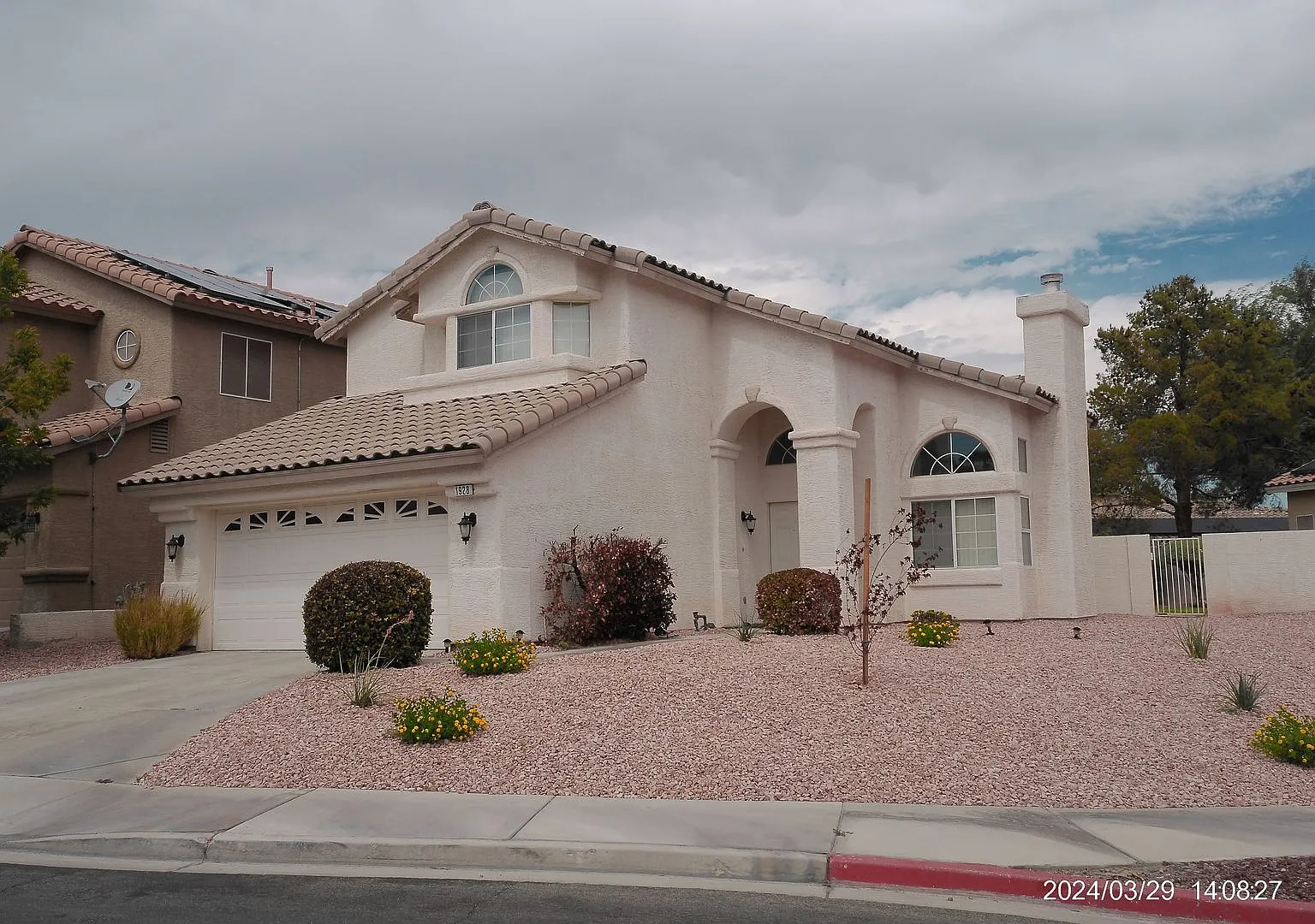 Green Valley Ranch 3 bedroom Home for $2500 — Photo 2