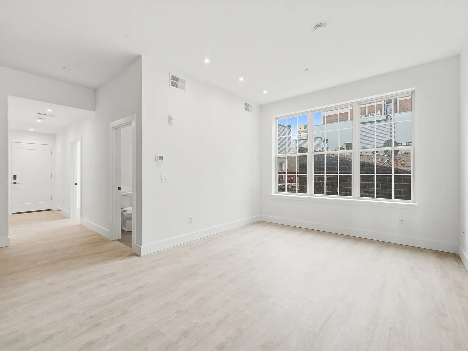 Wood Street Lofts — Photo 3