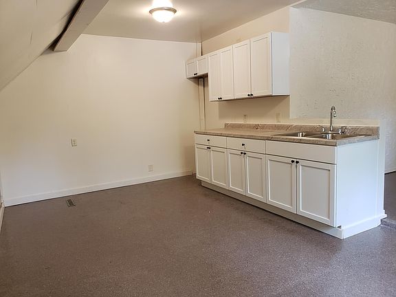 5th image of 1304 N Burbank Ave #2