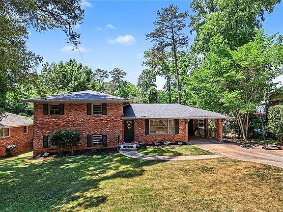 2nd image of 2257 Colleen Ct