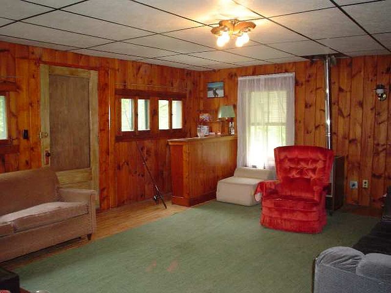 5th image of 512 SCOTTS LAKE Road